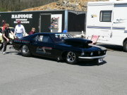 BLACK MUSTANG Drag Car